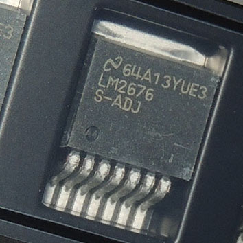 LM2676S-ADJ